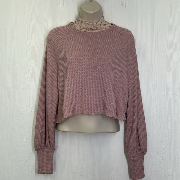 Free People - Light Pink Floral MockNeck Waffle Long Sleeve Crop Top Size XS - Picture 2 of 11